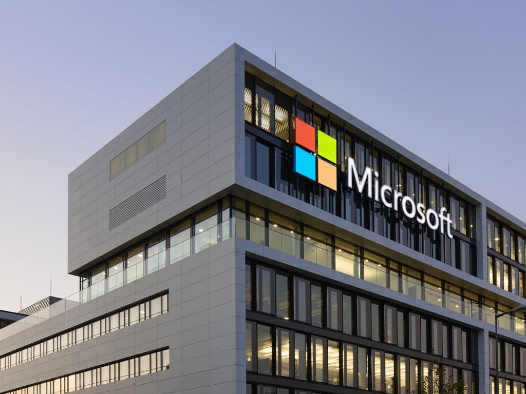 Реструктурирование представительств Microsoft в России