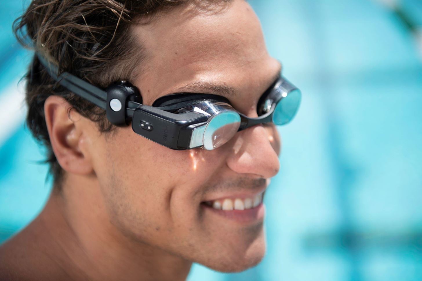 Очки для плавания с функцией дополненной реальности