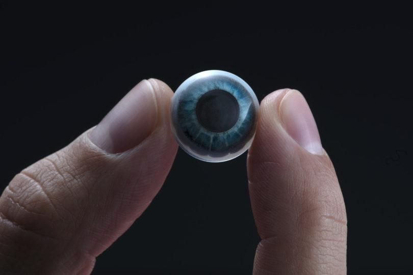 ​Интеллектуальная контактная линза от компании Mojo Vision позволит поместить AR дисплей прямо на глаза