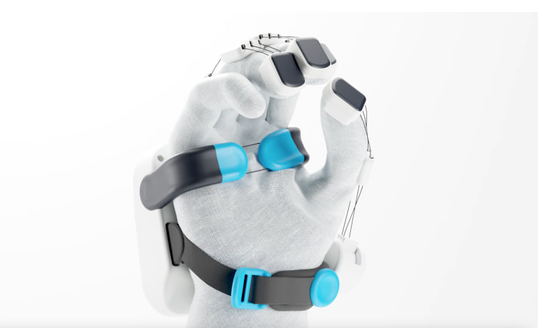 ​Новые VR-перчатки SenseGlove с функцией обратной связи на ладонях