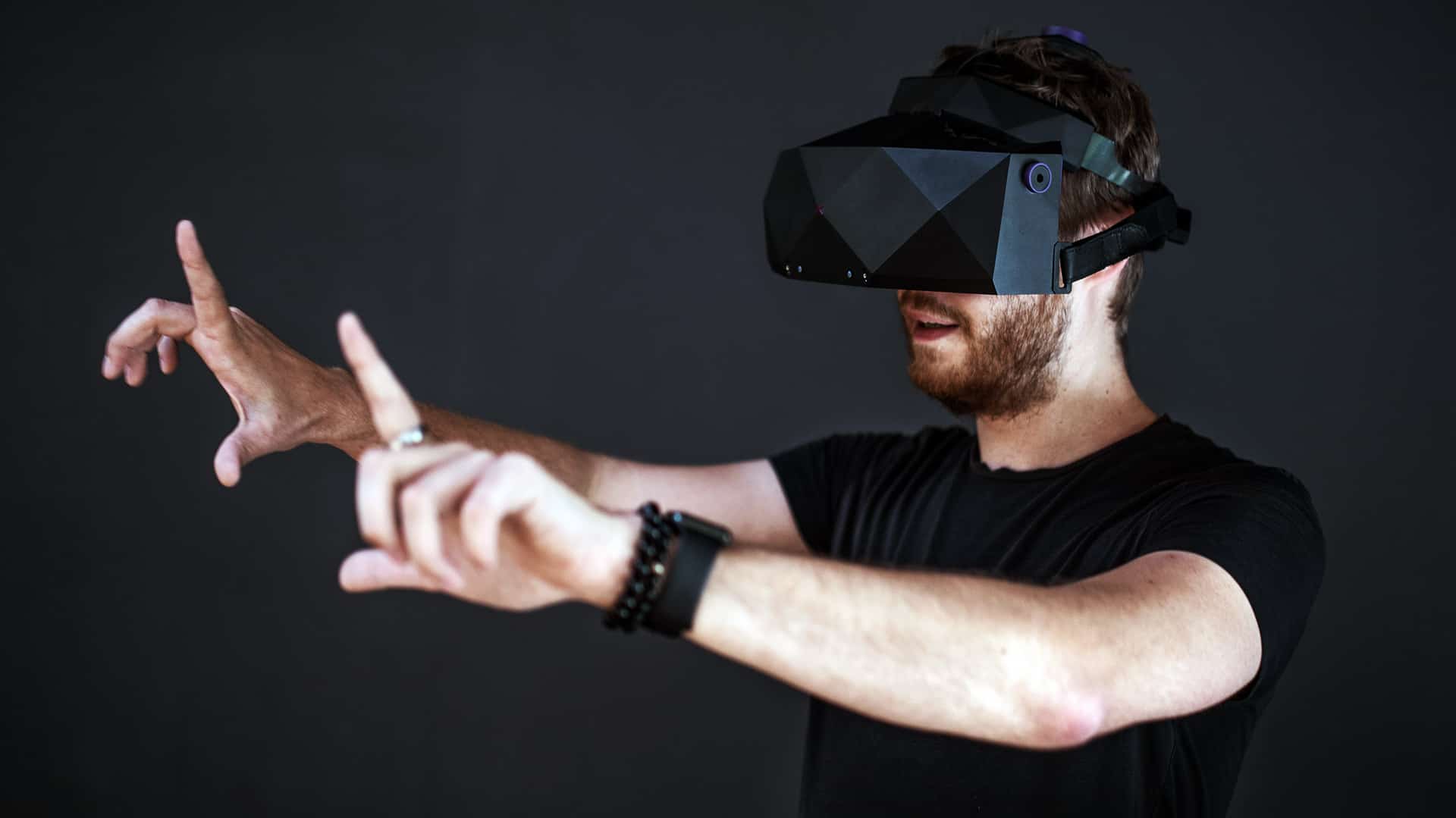 Vr последняя версия. Baikal (Virtual reality - VR). VR шлем. VRGINEERS xtal. Виртуальная реальность без погружения.